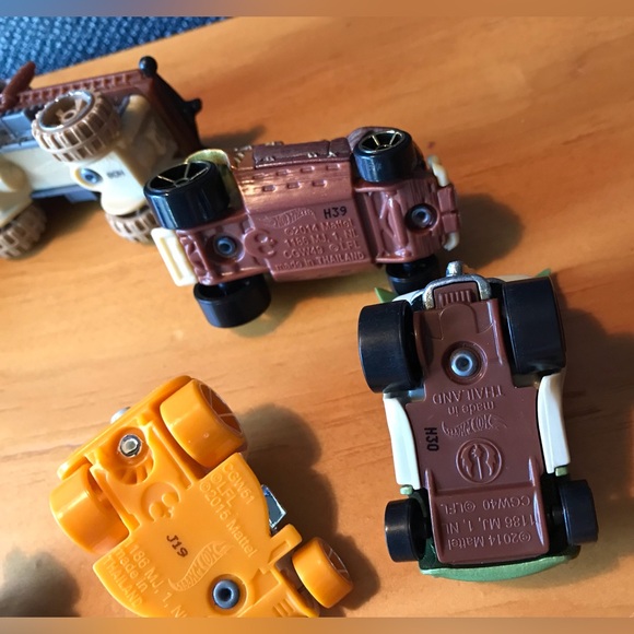 Lot MATTEL Star Wars Character Cars Movie Theme Toy Vehicles Trucks Cars Merch - Picture 12 of 15